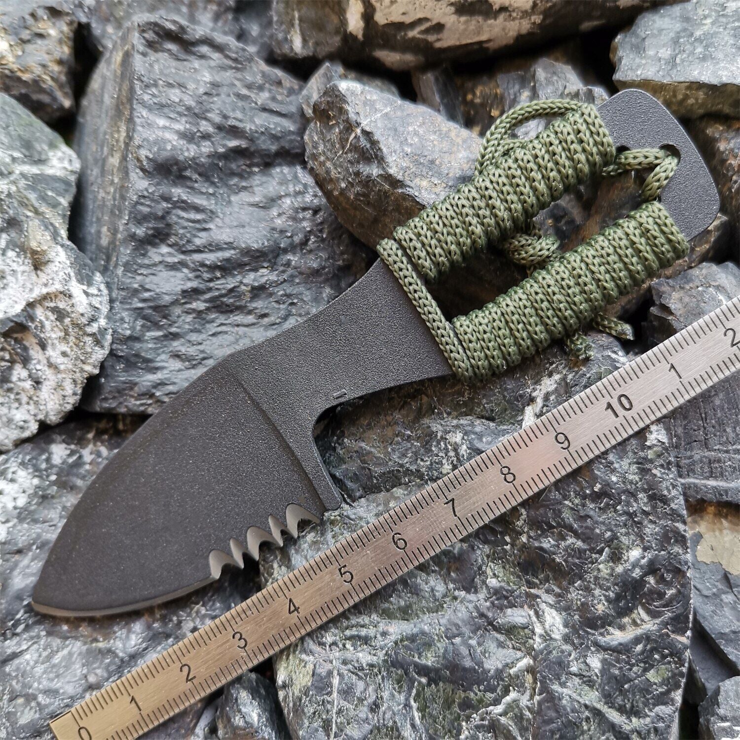 Survivor's Necklace Knife – Stainless Steel Paracord Multi-Tool - Necklace knife Readi Gear