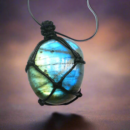 Labradorite Protection Amulet Pendant - Handwoven Net Necklace