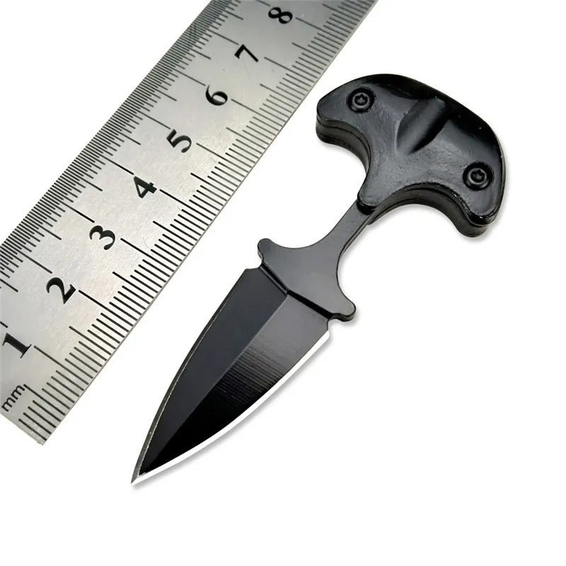 QuickDraw Necklace Knife: Urban Concealed Carry Solution