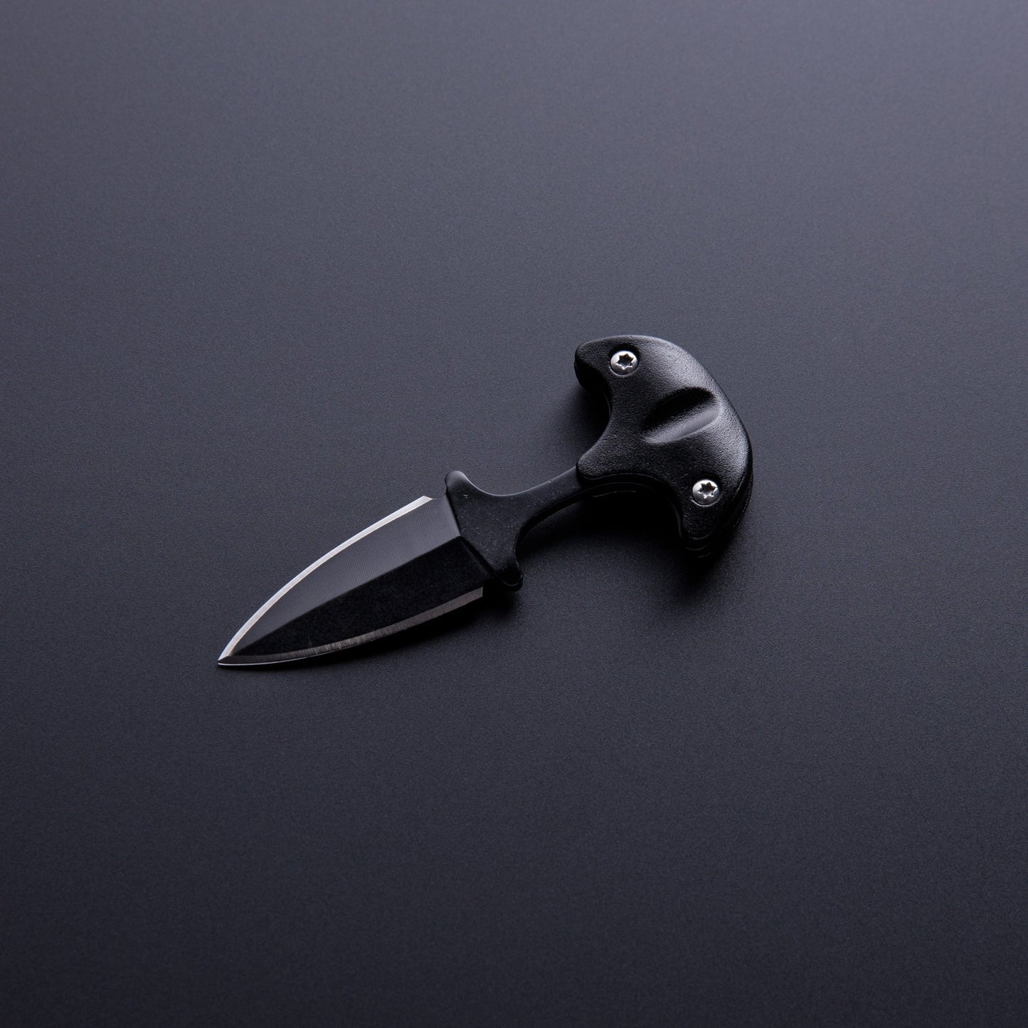 QuickDraw Necklace Knife: Urban Concealed Carry Solution